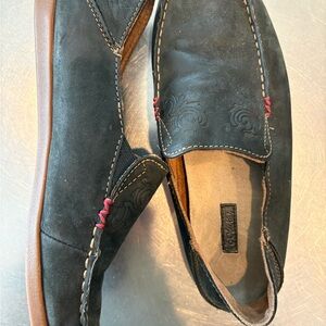 Olukai Women’s Black Leather Slip-On Shoes